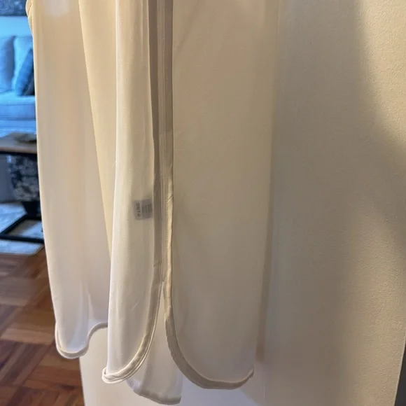 Loft Basic Shell Tank - Picture 3 of 3